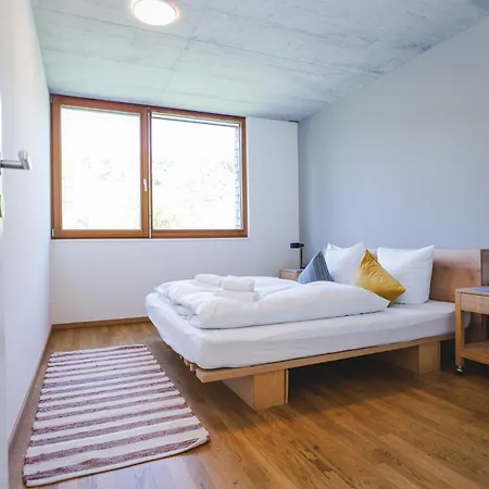 Terrassenwohnung 6 *