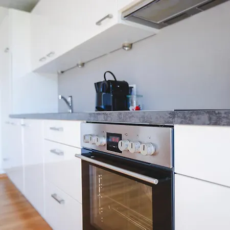 Terrassenwohnung 6 *